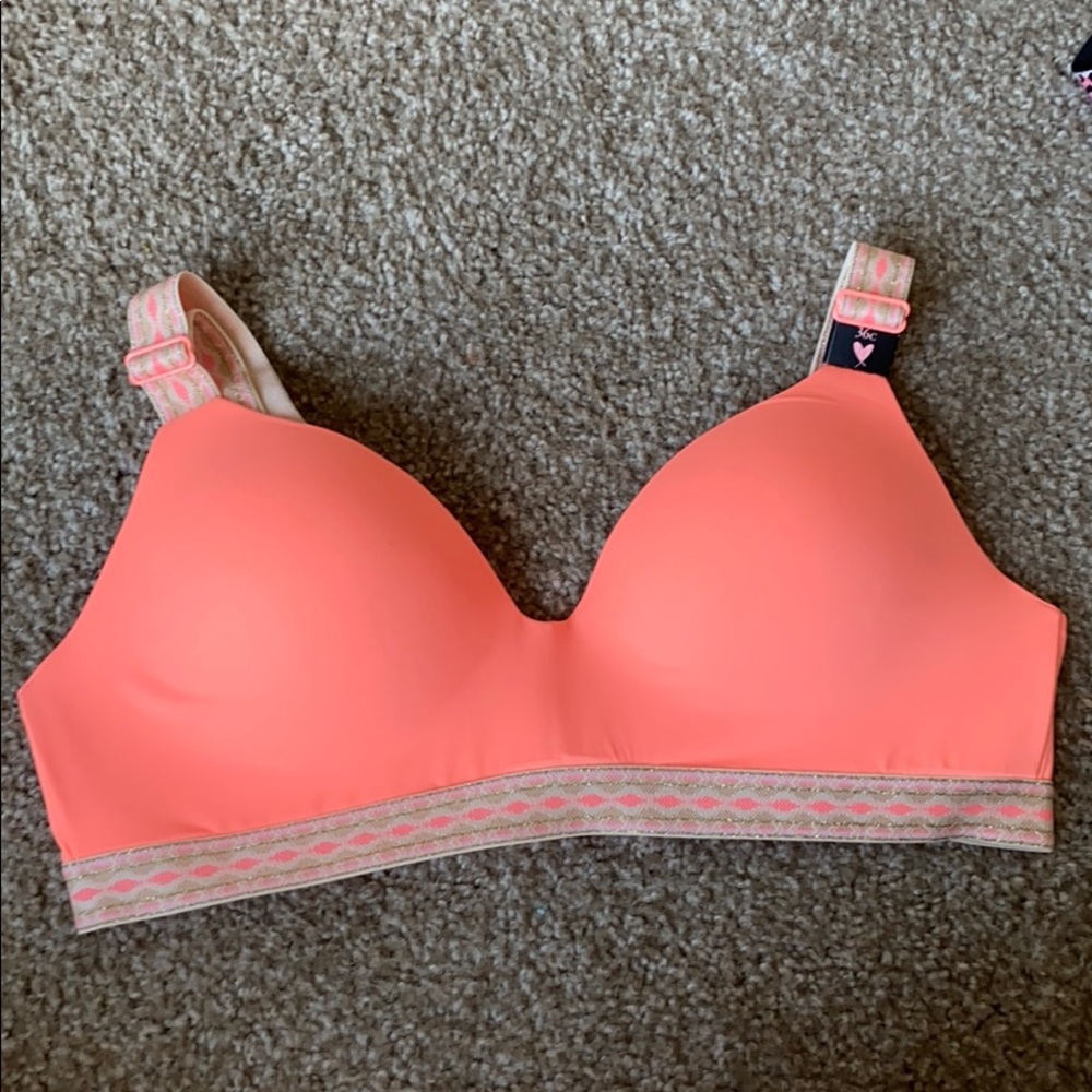Wireless Victoria’s Secret bra